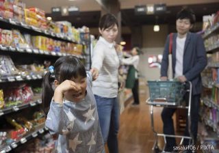 スーパーで「これ買って！」…人前での言い聞かせ
