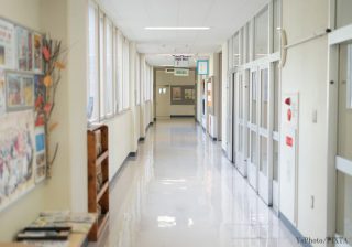 「支援級をすすめたい」が学校の本音？　就学前健診で感じた「小学校生活への不安と迷い」（もしかしてうちの子、発達障害!? 第13話）