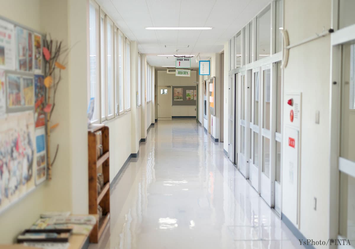 学校の廊下