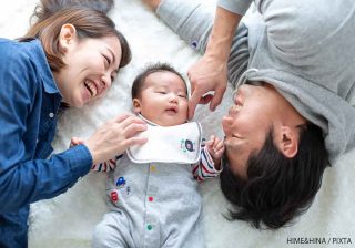 かわいい！ふしぎ！生後1ヵ月ごろの赤ちゃんしぐさ