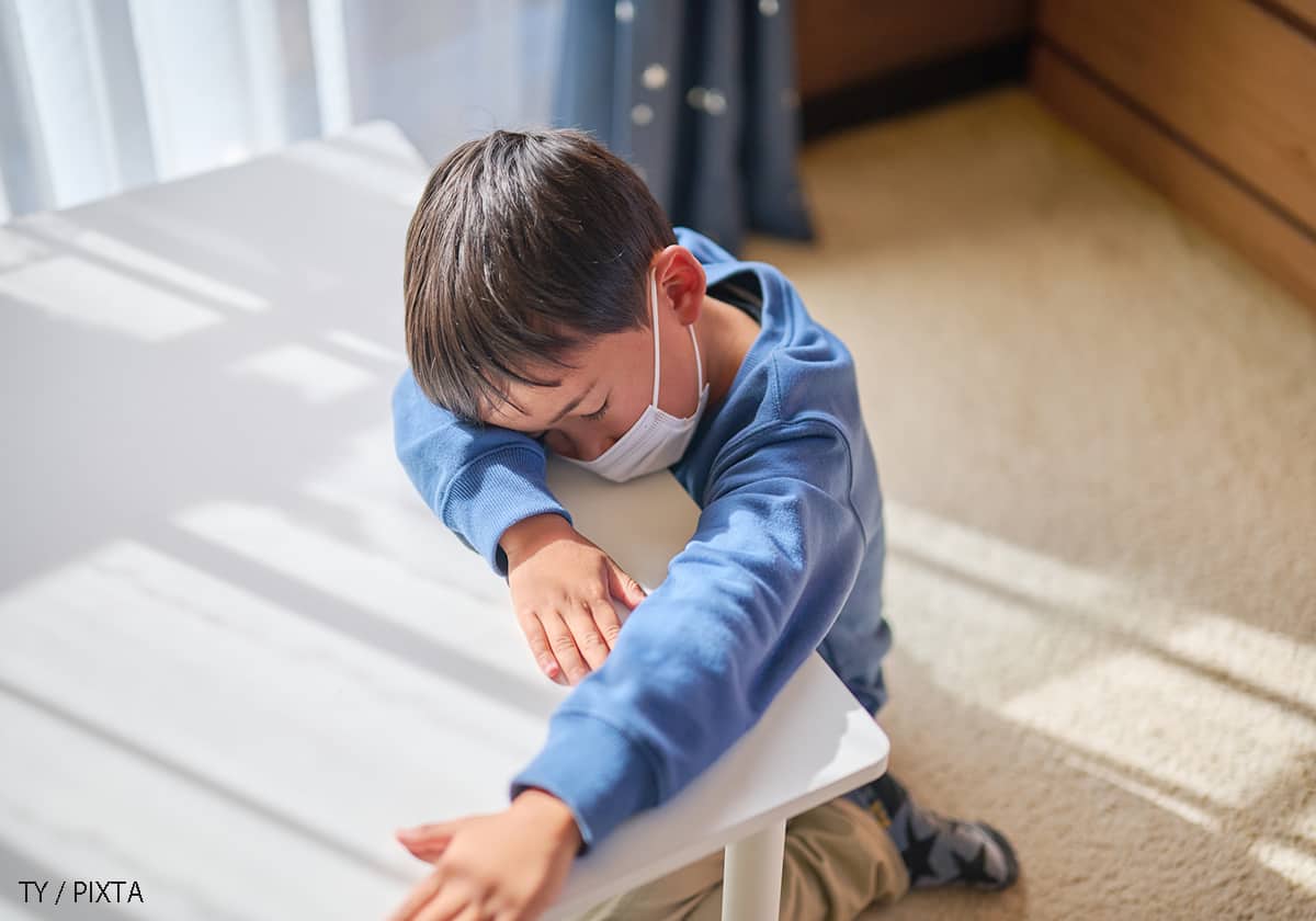 体調が悪い男の子