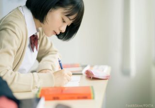 「偏差値70の高校、学内の上位何％で合格？」を教えると、中学生の勉強時間が増える理由