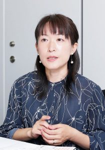 小川晶子