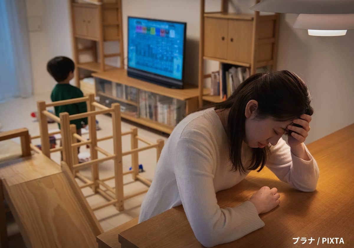 子育てに悩む母親