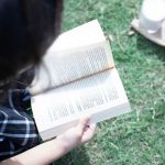 本を読む子ども