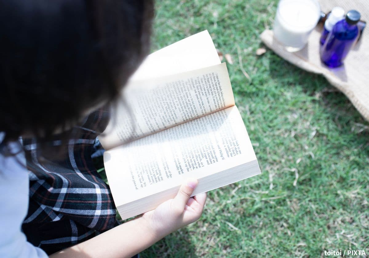 本を読む子ども