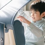 ランドセルと小学生の男の子