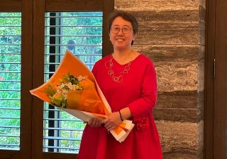 講談社絵本賞受賞『クリスマスマーケット』作者 降矢ななさんが描いた「日常の大切さ」