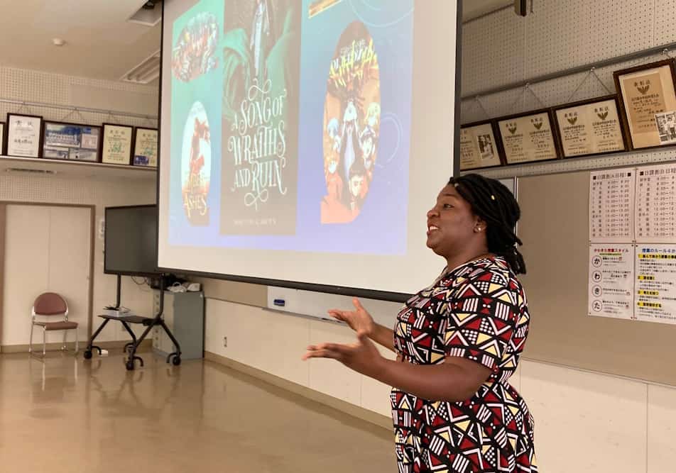 ローズアン・A・ブラウンさん 授業の様子