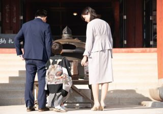 七五三フォトで大奮闘！ 自閉症の息子が見せた“奇跡の1枚”とは【うちのアサトくん第7話】