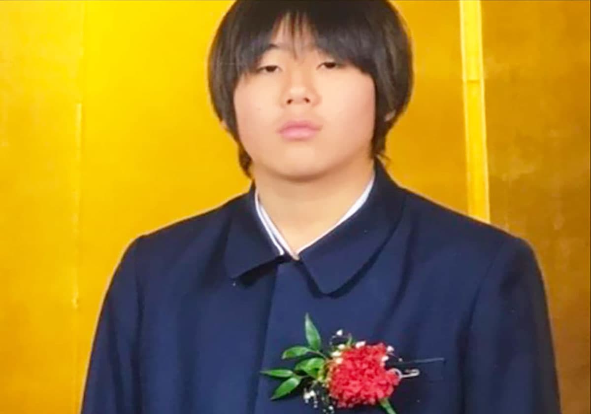 岸谷 五朗 息子
