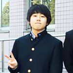 中学卒業時の岸谷蘭丸さん