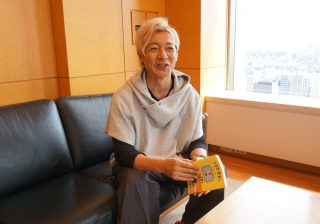 つるの剛士が「育児は適当でいい」と語る理由は？ 5児のパパに学ぶ子どもとの距離感