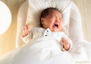 1歳息子が突然倒れて白目に…4児の母が恐怖した「熱性けいれん」とは？　医師に聞いた実際