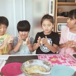 『どうにかなるっちゃ 知的障がいのある自閉症児ゆいなの母の記録』（KADOKAWA）より