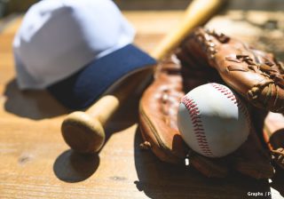 「最初のグラブはビニールでOK」老舗メーカー社長が教える、後悔しない野球の道具選び