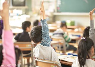 授業参観で「はしゃぐ子」と「黙る子」は何が違う？　元教師が教える子どもが発している意外なメッセージ