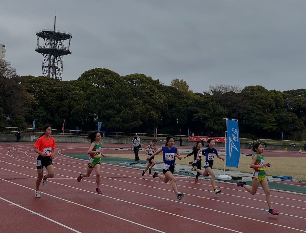 小雨の中330人の小学生が激走！速く走りたい子が集う熱血イベント「瞬足チャレンジ」潜入レポの画像3