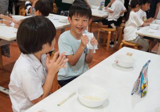 夏休みの自由研究は「めんつゆ」!?身近なもので小学生が学ぶ“食品の科学”