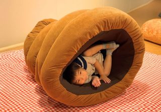 チョココロネに子どもがすっぽり！実は3回作り直した「巨大パン」の制作現場【PLAY! PARK】