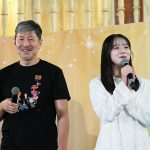 圓谷道成社長（左）と中島瑠菜さん（右）